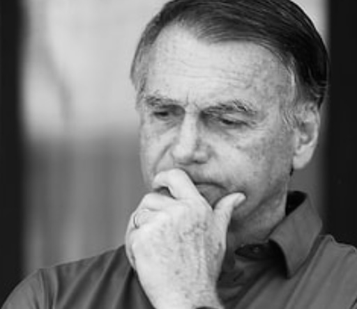 Bolsonaro é preso preventivamente pela Polícia Federal