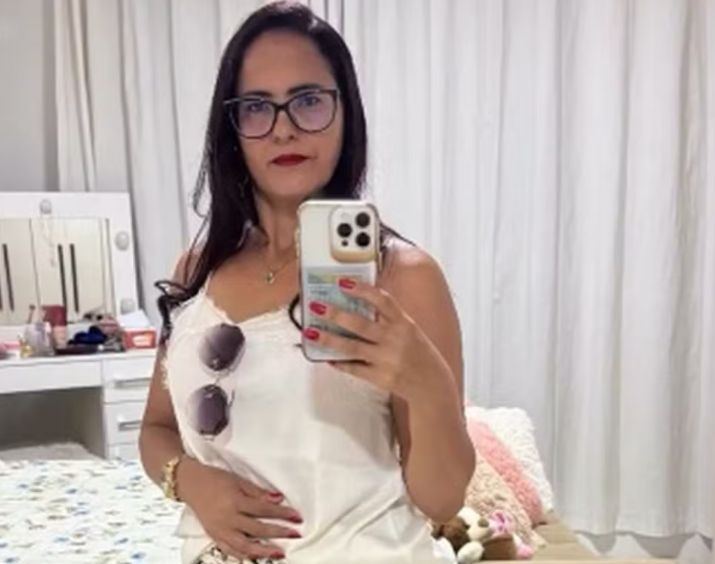 Suspeito de matar ex-companheira a facadas é levado para o presídio em Aracaju
