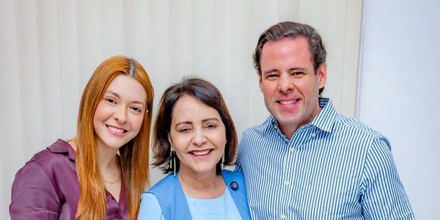 Rodrigo Valadares reage à nota de Emília Corrêa após exoneração de sua mãe da Secretaria da Família
