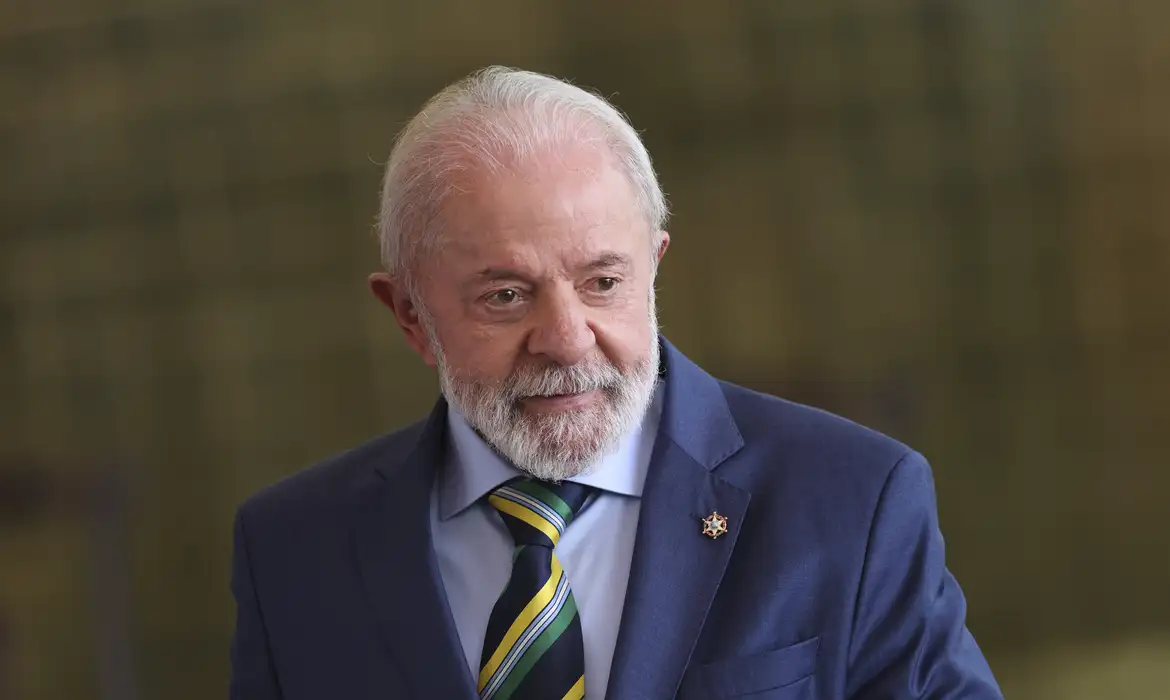 Lula critica emendas impositivas e nega atrito entre Governo e Congresso
