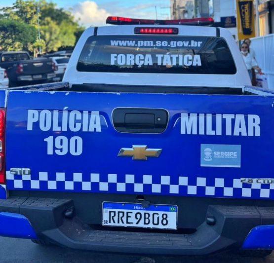 Homem é preso ao tentar invadir casa da ex-companheira com faca em Itabaianinha
