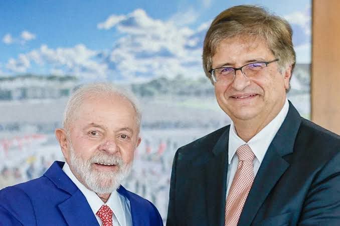 Lula assina recondução de Paulo Gonet ao comando da Procuradoria-Geral da República