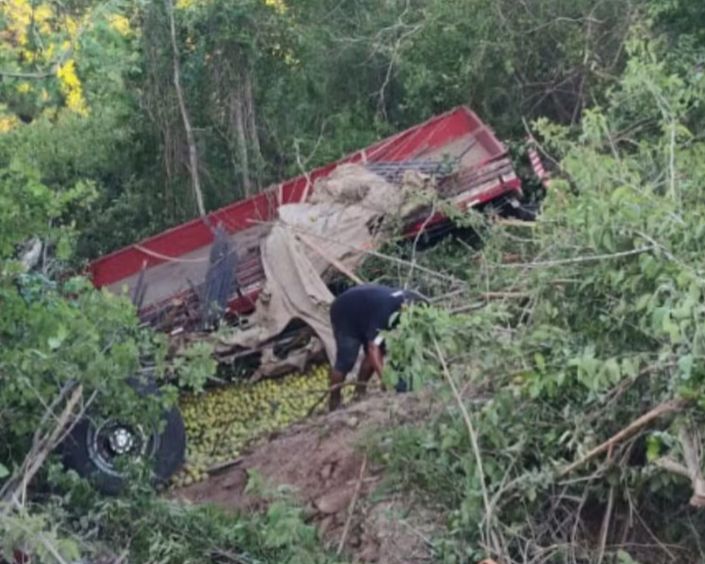 Trabalhador morre após acidente com caminhão na SE-170