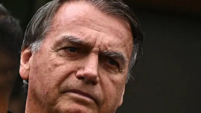 Hospital divulga novo boletim médico sobre estado de saúde de Bolsonaro