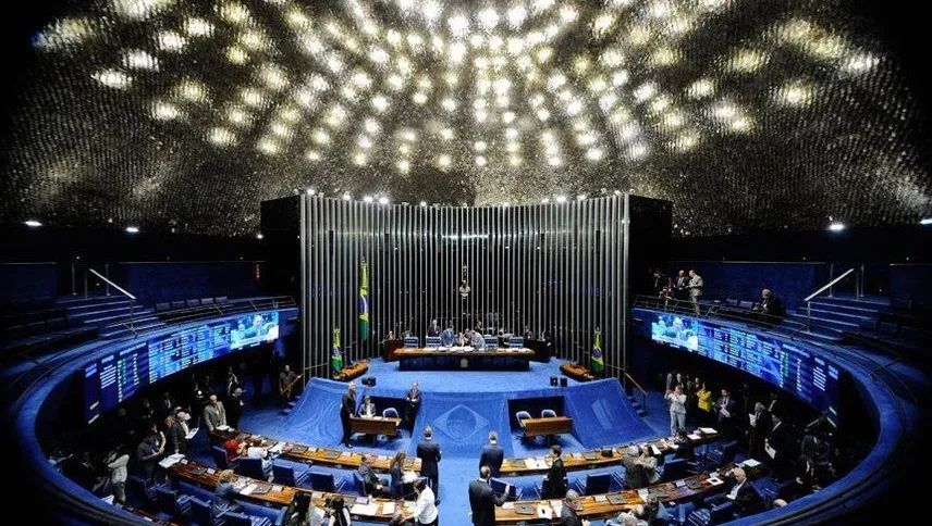 Senado aprova projeto que determina prisão federal para autores de homicídio contra policiais