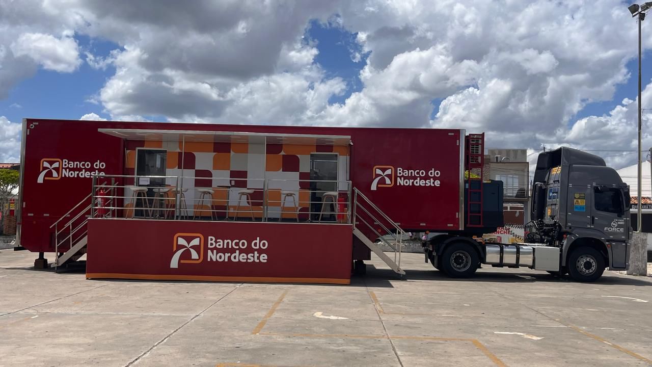 Carreta BNB chega a Tobias Barreto para levar crédito e cultura