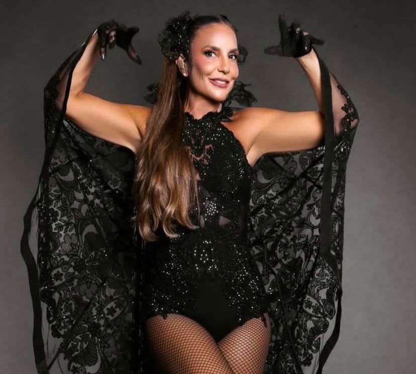 Look de Ivete Sangalo assinado por Iran Costa é feito em Tobias Barreto (SE)