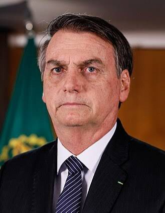 Bolsonaro passa por cirurgia de hérnia inguinal nesta quinta, em Brasília