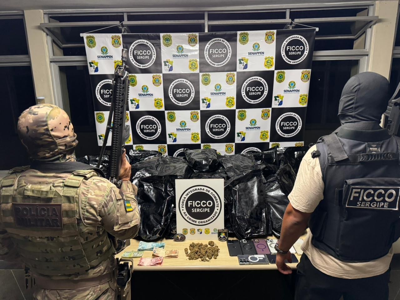 Em São Cristóvão, FICCO/SE apreende 36 kg de maconha tipo flor na BR-101