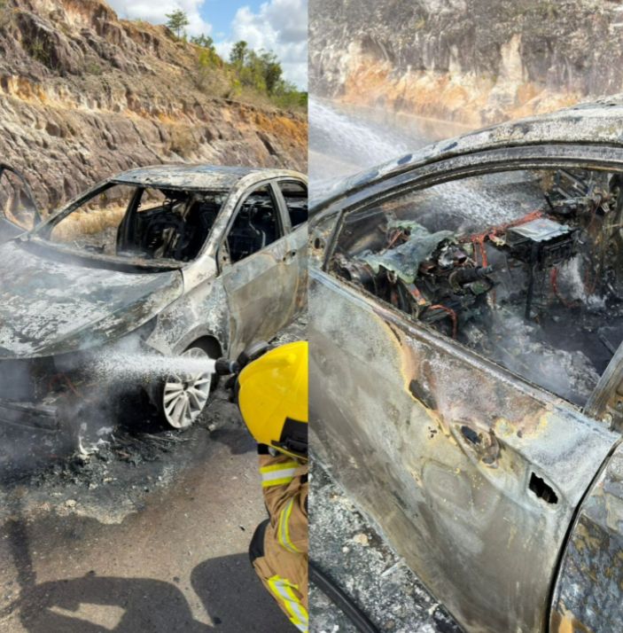 Carro pega fogo na BR-101 em São Cristóvão; ninguém fica ferido