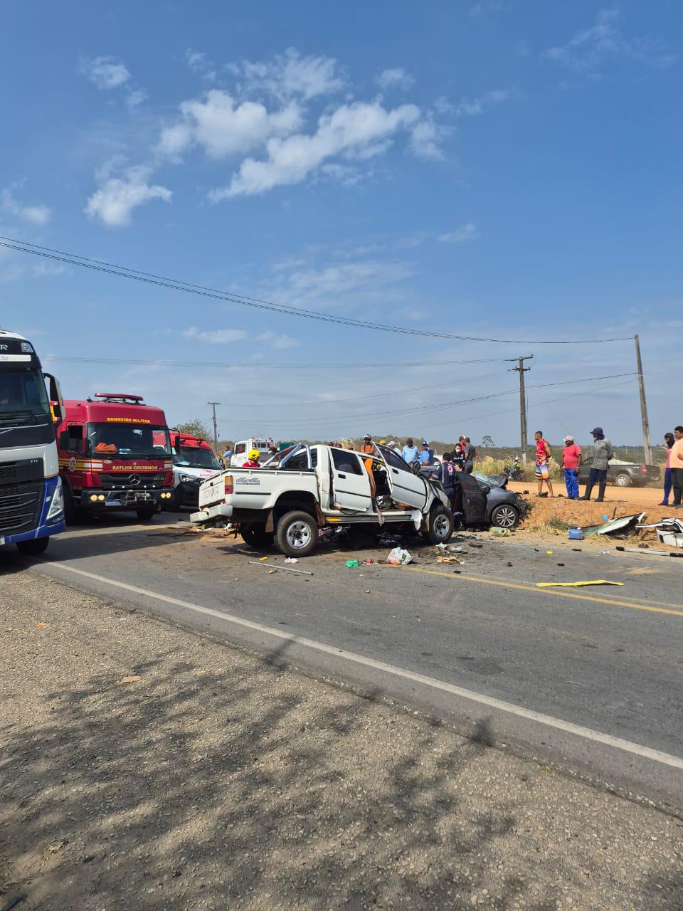 Colisão frontal na BR-101 deixa dois mortos e cinco feridos entre Carmópolis e Rosário do Catete