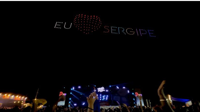 Espetáculo de drones no show de Alok marca início do verão sergipano