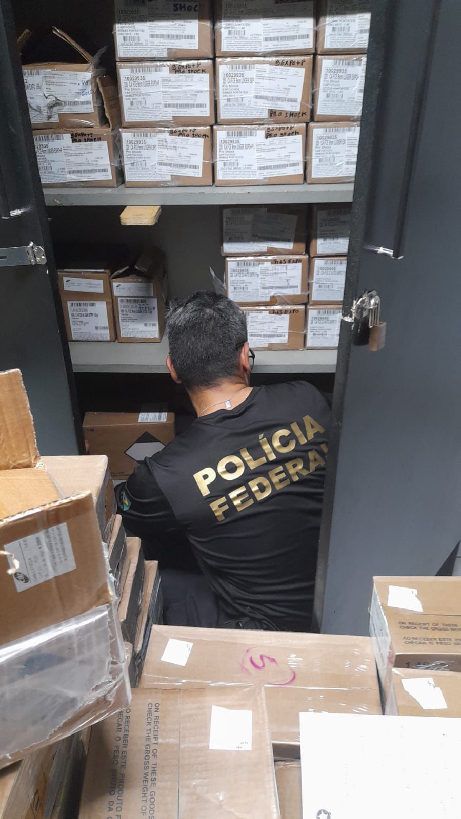 Operação Fogo Amigo II apreende armas, veículos e material bélico em quatro estados