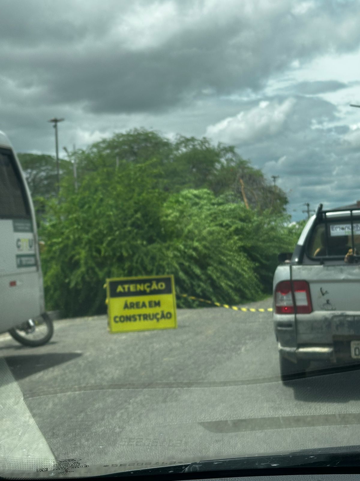 Prefeitura de Tobias Barreto segue realizando cortes de árvores na cidade