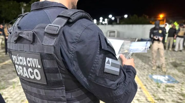 Operação da PC da Bahia prende casal em Sergipe e bloqueia R$ 270 milhões de facção criminosa