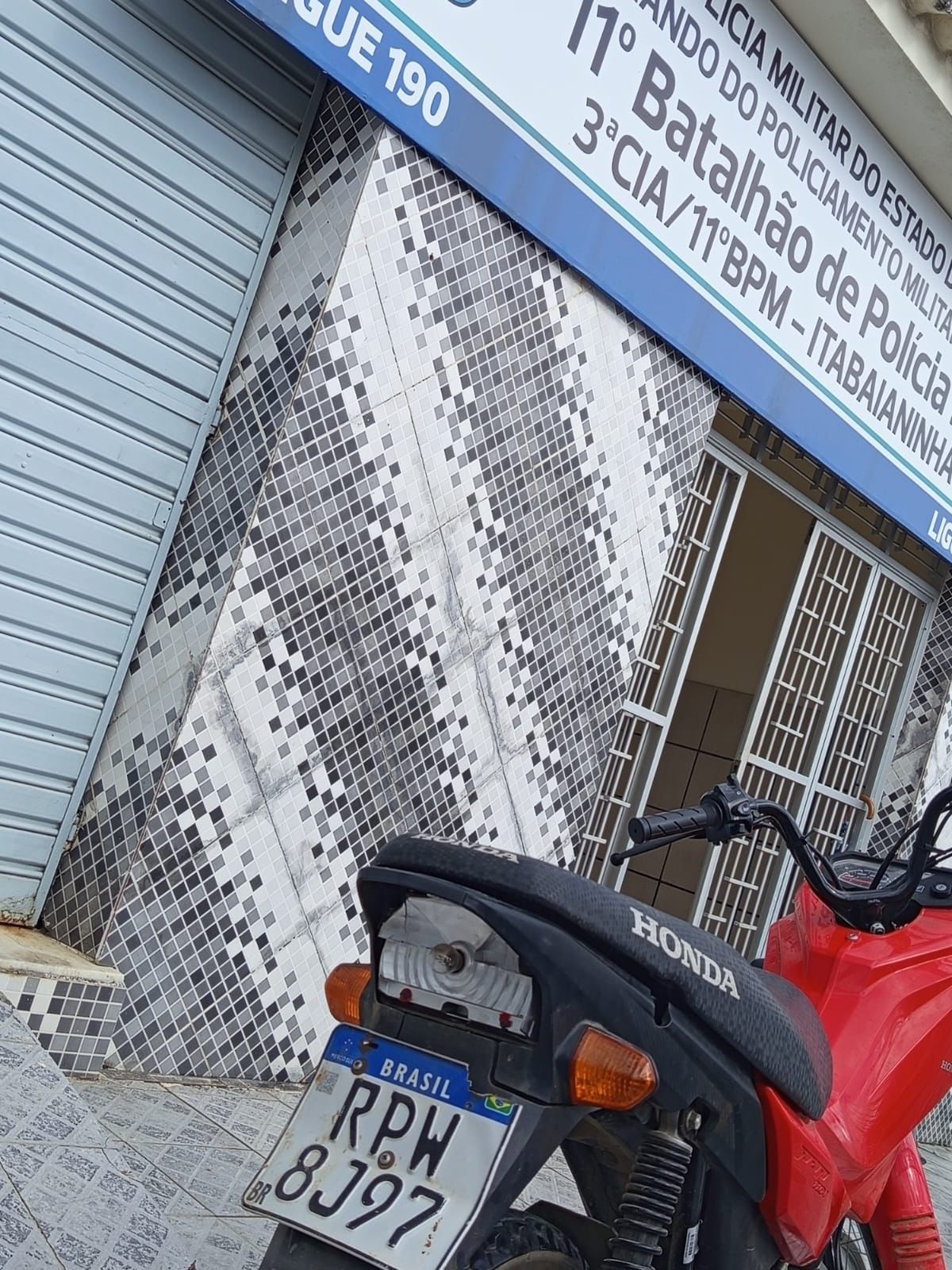 Polícia Militar recupera motocicleta roubada no centro de Itabaianinha