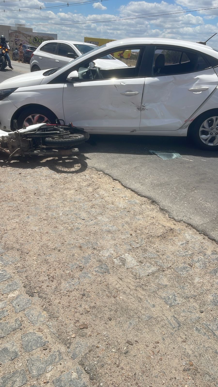 Acidente grave é registrado em frente ao restaurante de Barreto