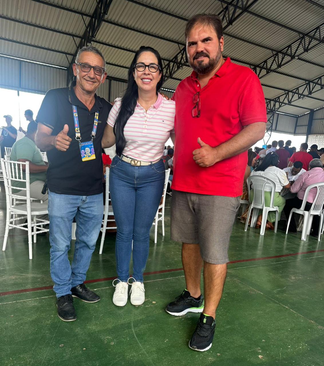 Luandê FM acompanha entrega de veículos em Itapicuru com presença de autoridades estaduais