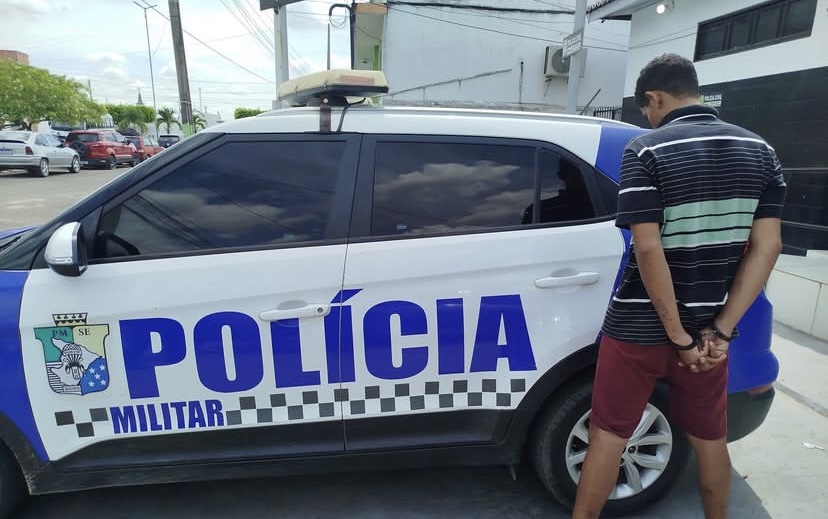 Farmácia é alvo de assalto e proprietária tem celular levado sob ameaça em Itabaianinha 