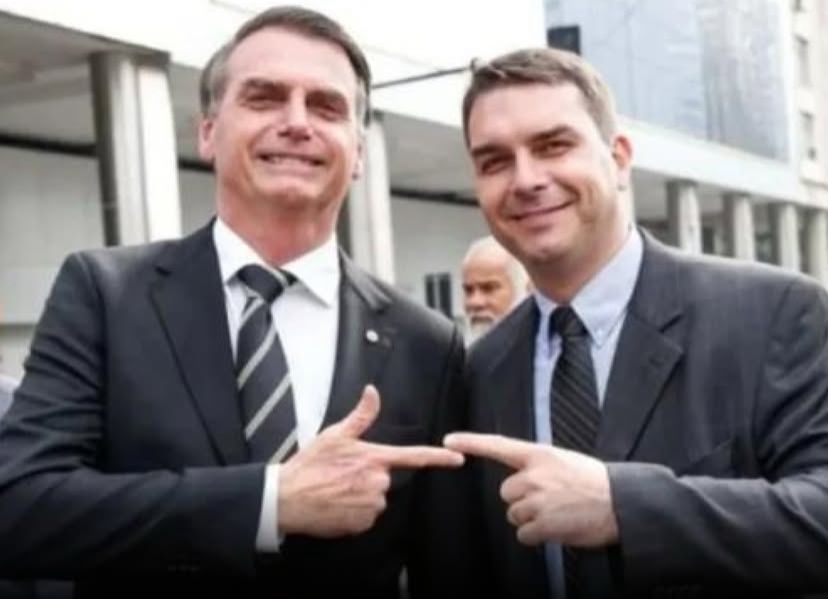 Em carta aos brasileiros, Bolsonaro indica Flávio como pré-candidato à Presidência