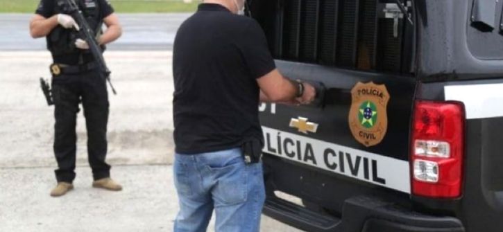 Polícia Civil prende mulher condenada a 24 anos por estupro de vulnerável em Socorro