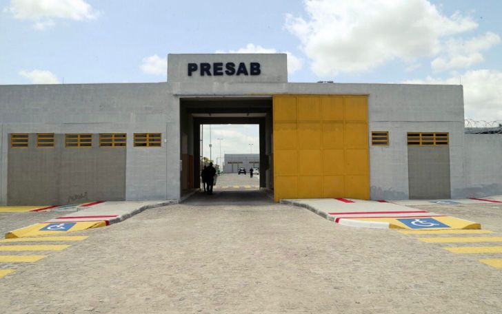 Briga entre detentos deixa duas pessoas feridas no Presídio de Areia Branca