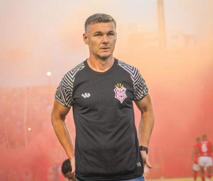 De Mattia admite possível saída, mas mantém foco na final do Sergipe