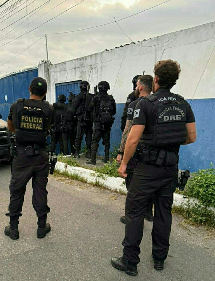 Polícia Federal desarticula esquema de tráfico internacional de drogas no Porto de Salvador
