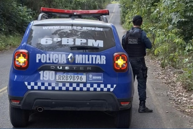 Mãe é presa por abandonar filhos e resistir à prisão em Estância
