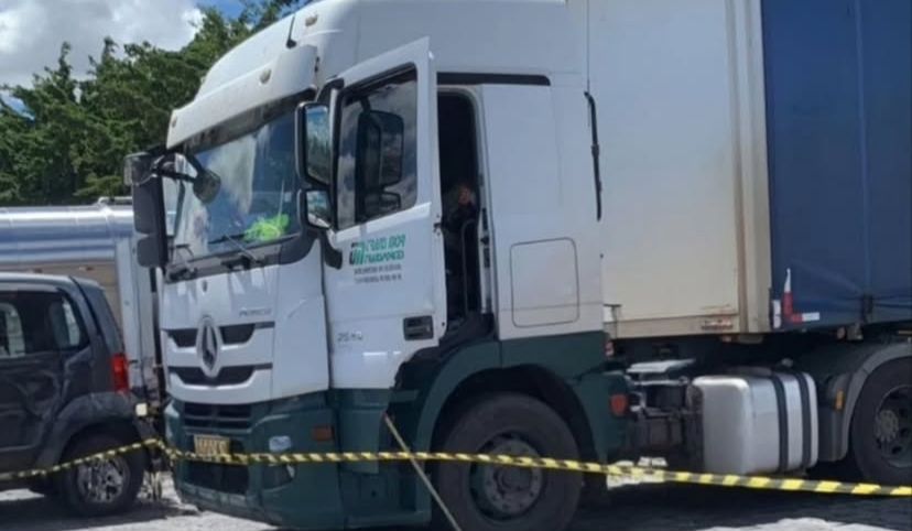 CAMINHONEIRO É ENCONTRADO MORTO DENTRO DE CAMINHÃO EM POSTO NA BR-101, EM UMBAÚBA