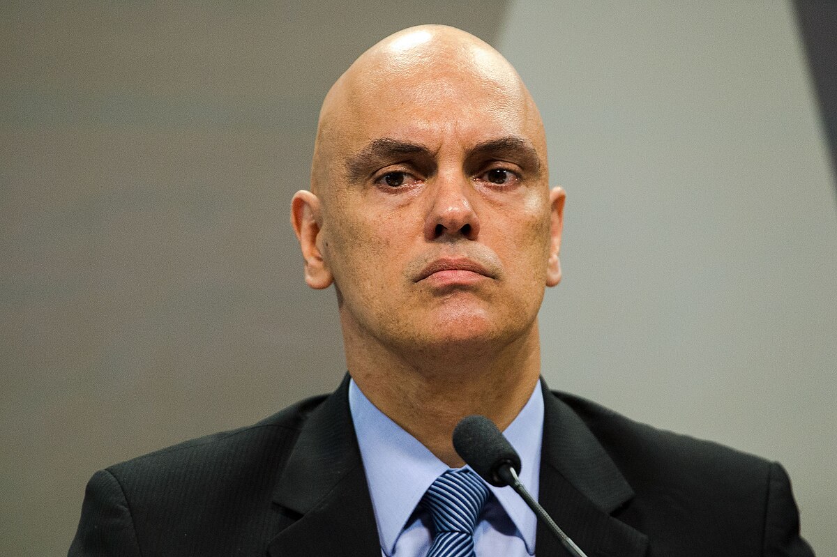 Alexandre de Moraes vota pela condenação de envolvidos nos atos golpistas no STF
