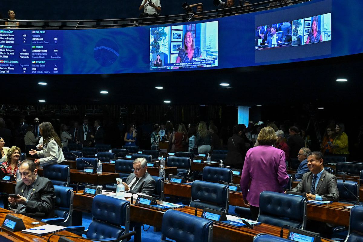 Senado aprova licença-paternidade de até 20 dias; proposta segue para sanção presidencial
