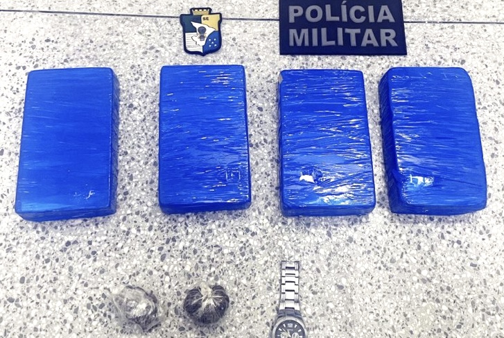 Polícia apreende 4 kg de drogas em Nossa Senhora do Socorro