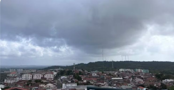 Sergipe tem alerta de chuvas intensas e ventos fortes nesta sexta-feira de Carnaval