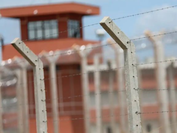 Ministro do STF autoriza transferência de dono do Banco Master para presídio de segurança máxima